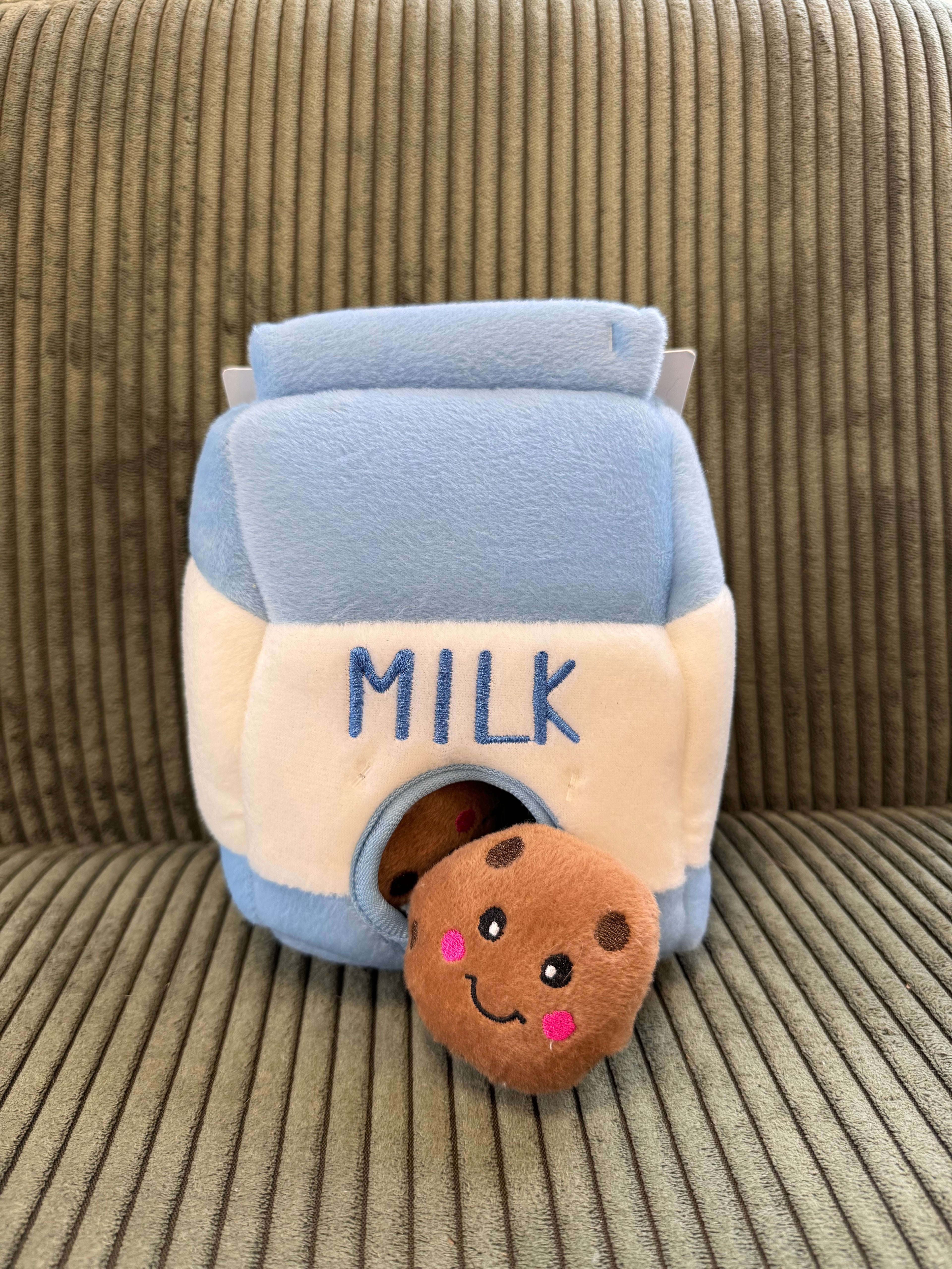 PELUCHE - BOITE DE LAIT COOKIE