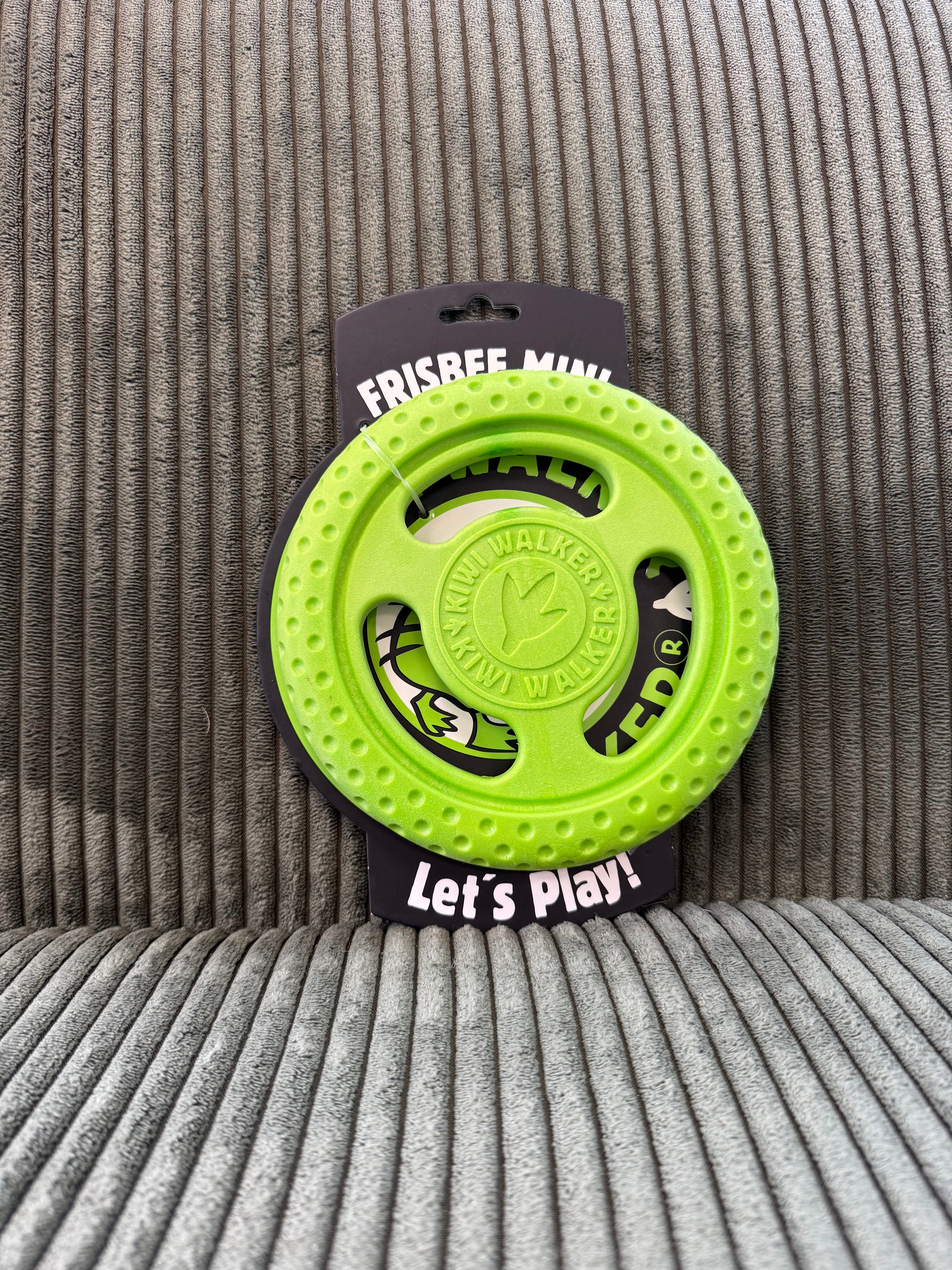 FRISBEE KIWI WALKER