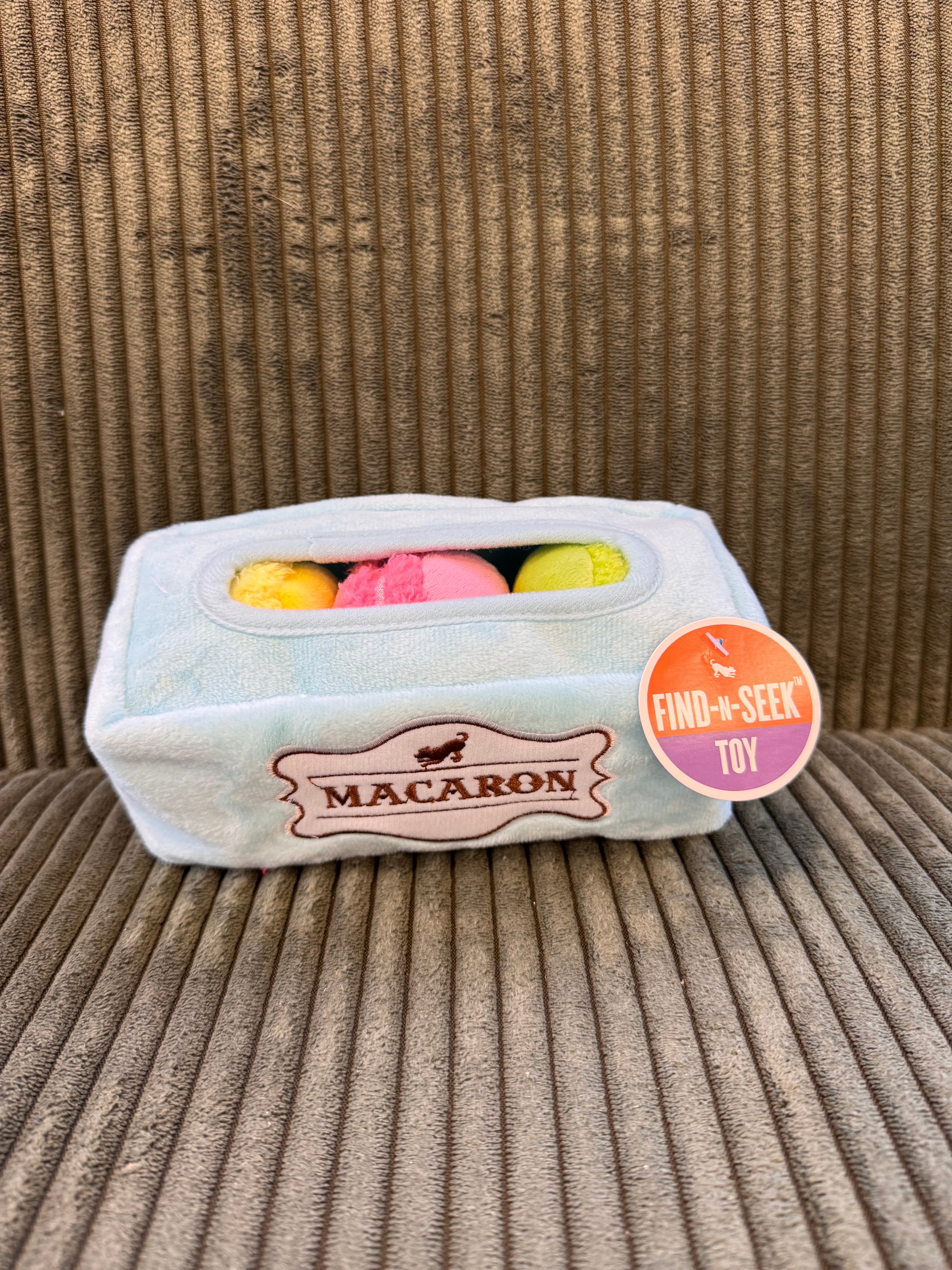 PELUCHE - BOITE DE MACARONS (grand)